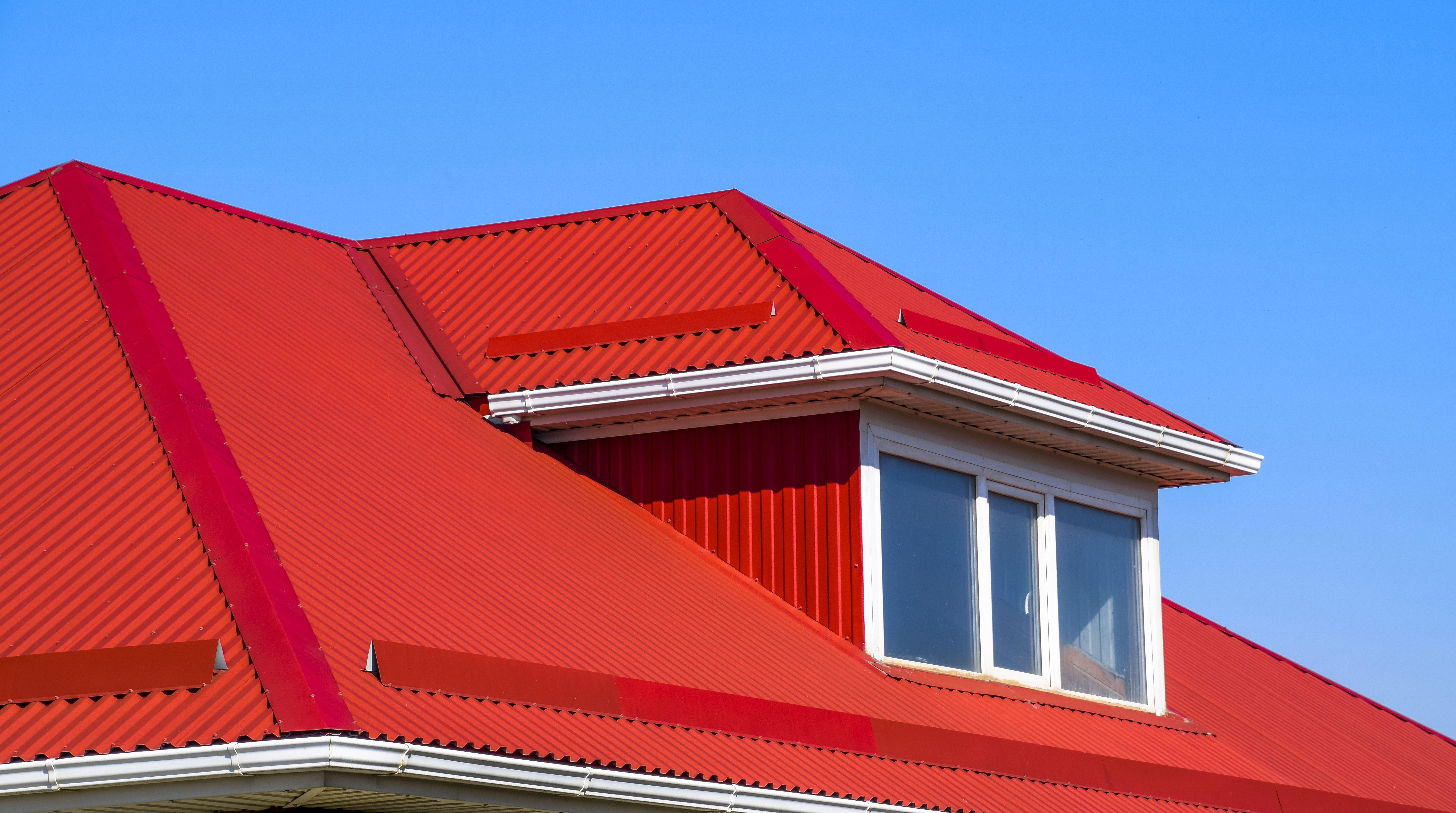 How to Know When a Roof Needs Replacement