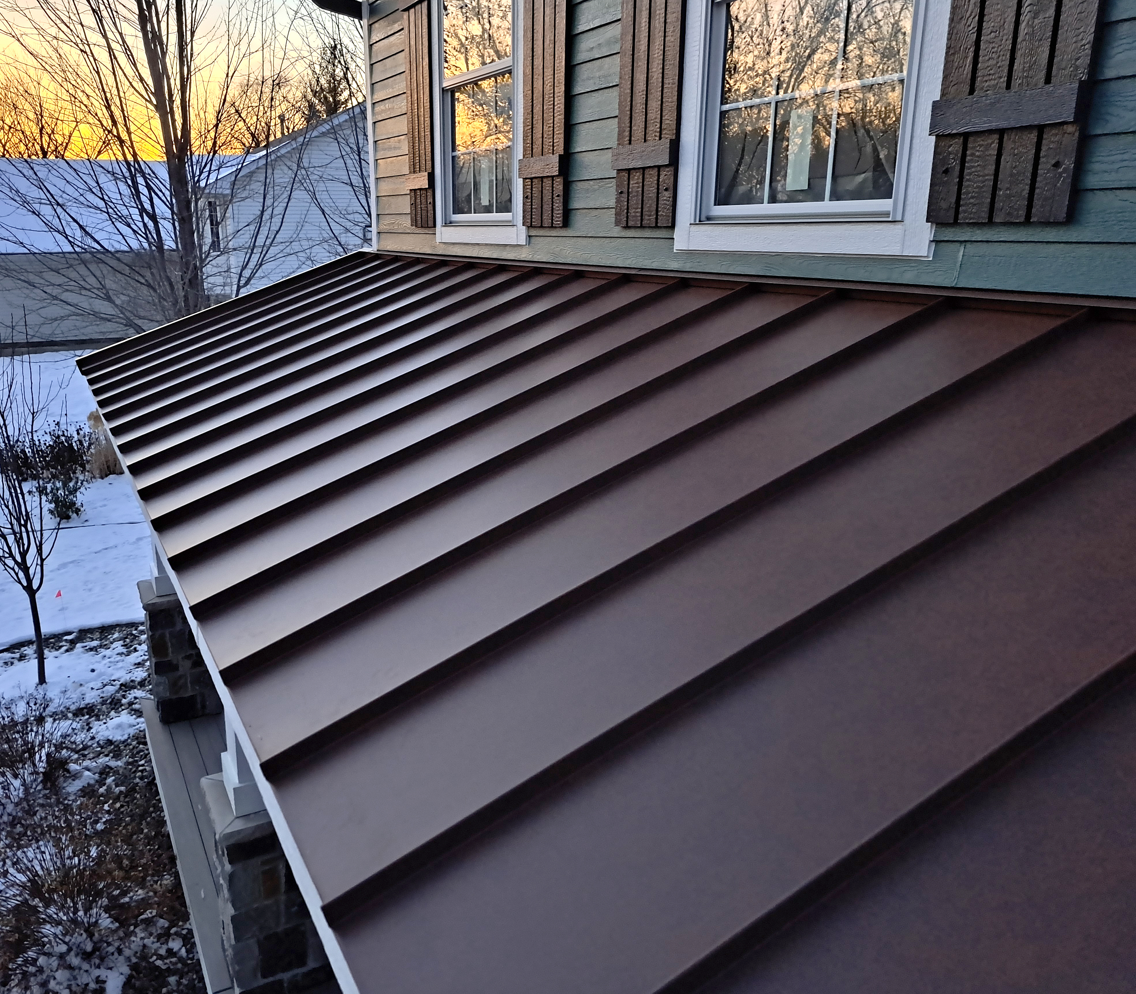 metal roof installation by local metal roofing contractors