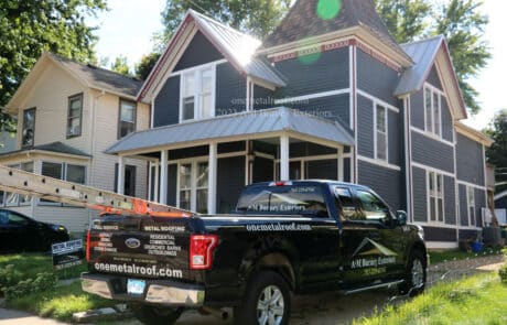 experienced-metal-roofer-near-me-minneapolis-2023